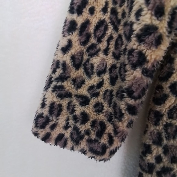 Calvin‎ Klein Open Front Plush Sherpa Fleece Jacket Size Small w/ Leopard Print - Picture 9 of 11
